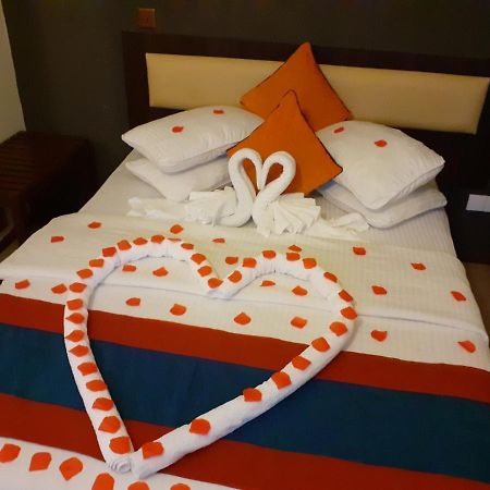 Seasunbeach Hotel Maldives Hulhumale Esterno foto