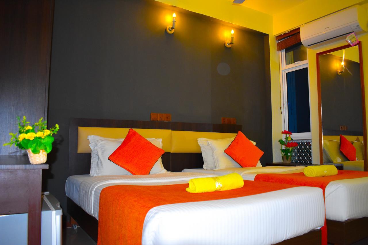 Seasunbeach Hotel Maldives Hulhumale Esterno foto