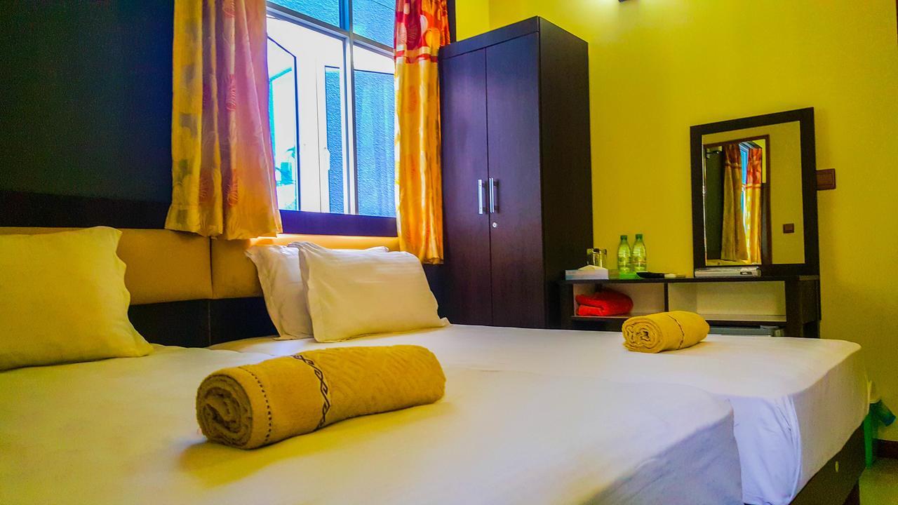 Seasunbeach Hotel Maldives Hulhumale Esterno foto