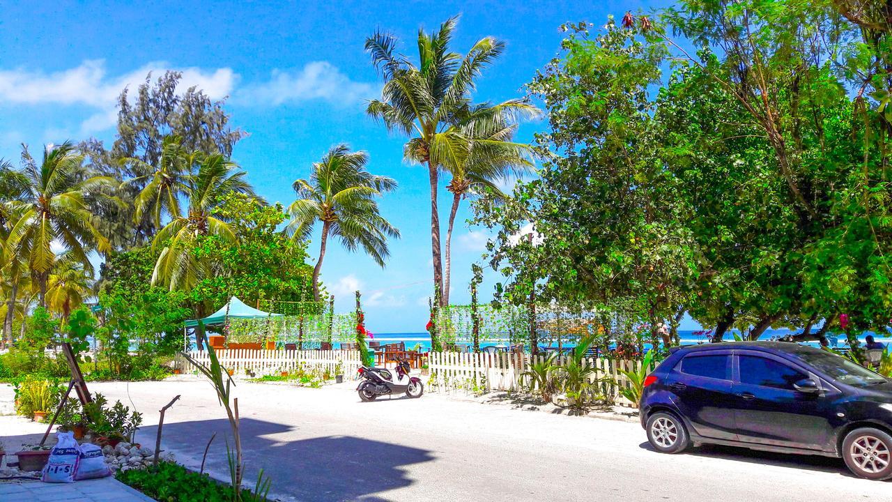 Seasunbeach Hotel Maldives Hulhumale Esterno foto