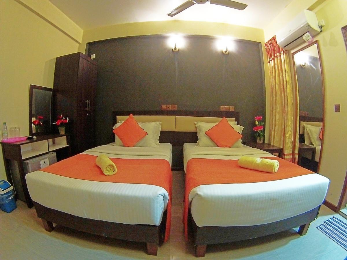 Seasunbeach Hotel Maldives Hulhumale Esterno foto