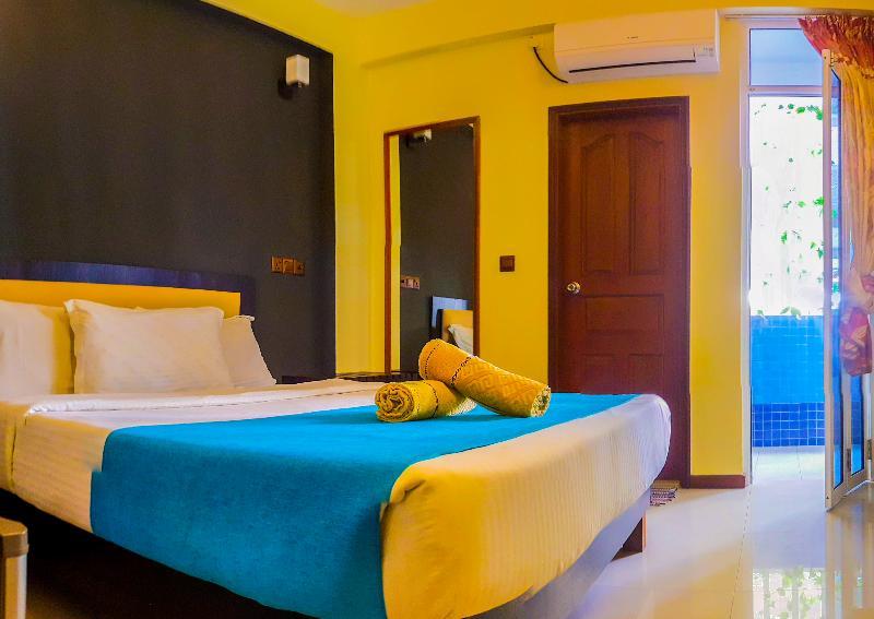 Seasunbeach Hotel Maldives Hulhumale Esterno foto