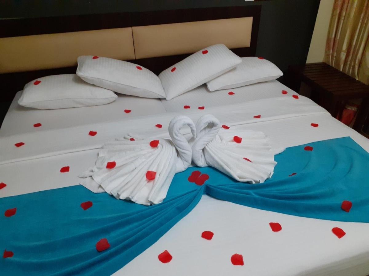 Seasunbeach Hotel Maldives Hulhumale Esterno foto